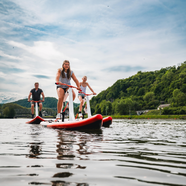 Paddle bike activité nautique sur la Meuse province de Namur